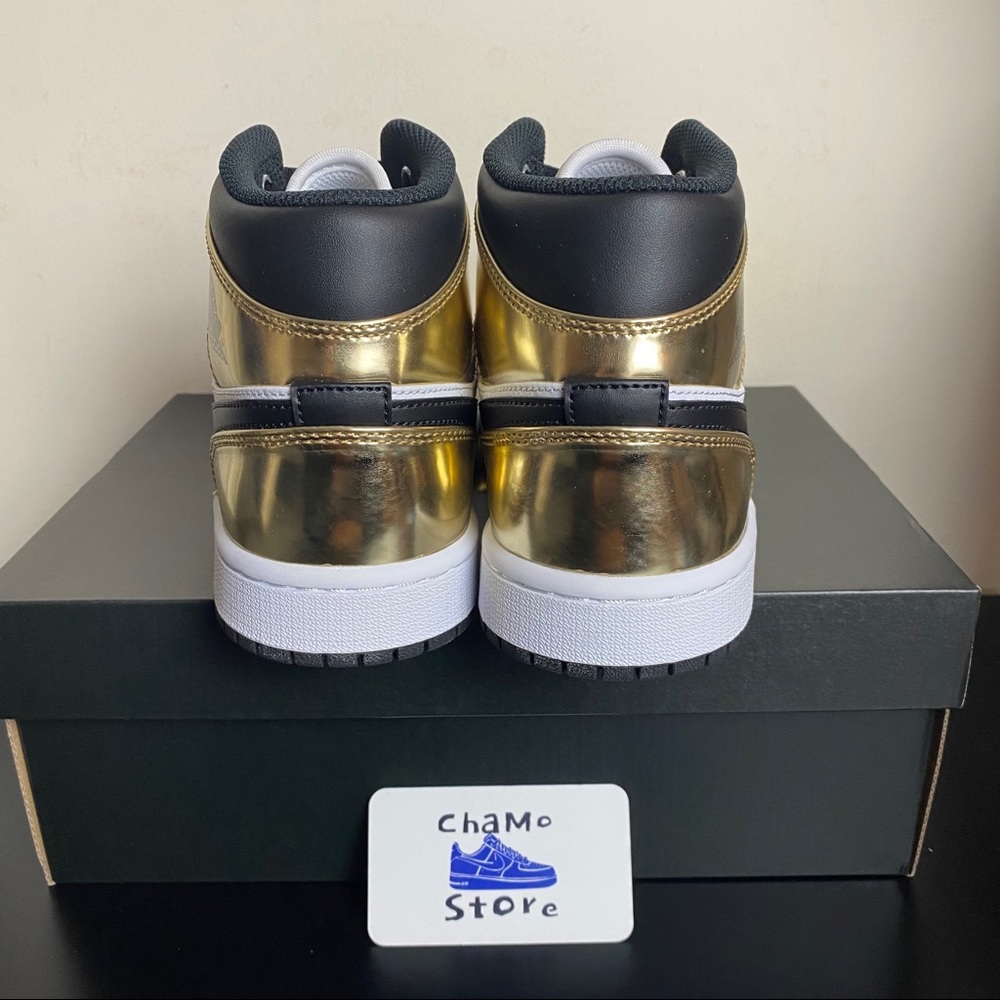 Nike Air Jordan 1 Mid SE Metallic Gold - Picture 4 of 8